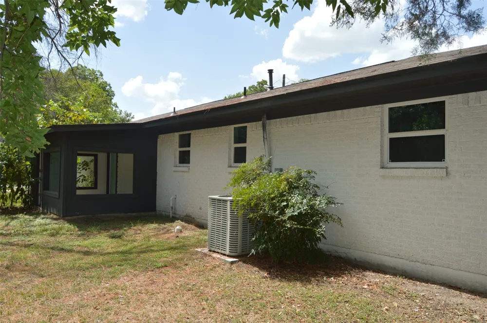 501 E 2nd Street Quinlan, TX 75474