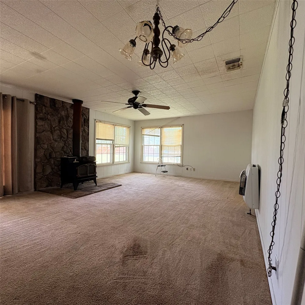2101 14th Avenue Mineral Wells, TX 76067