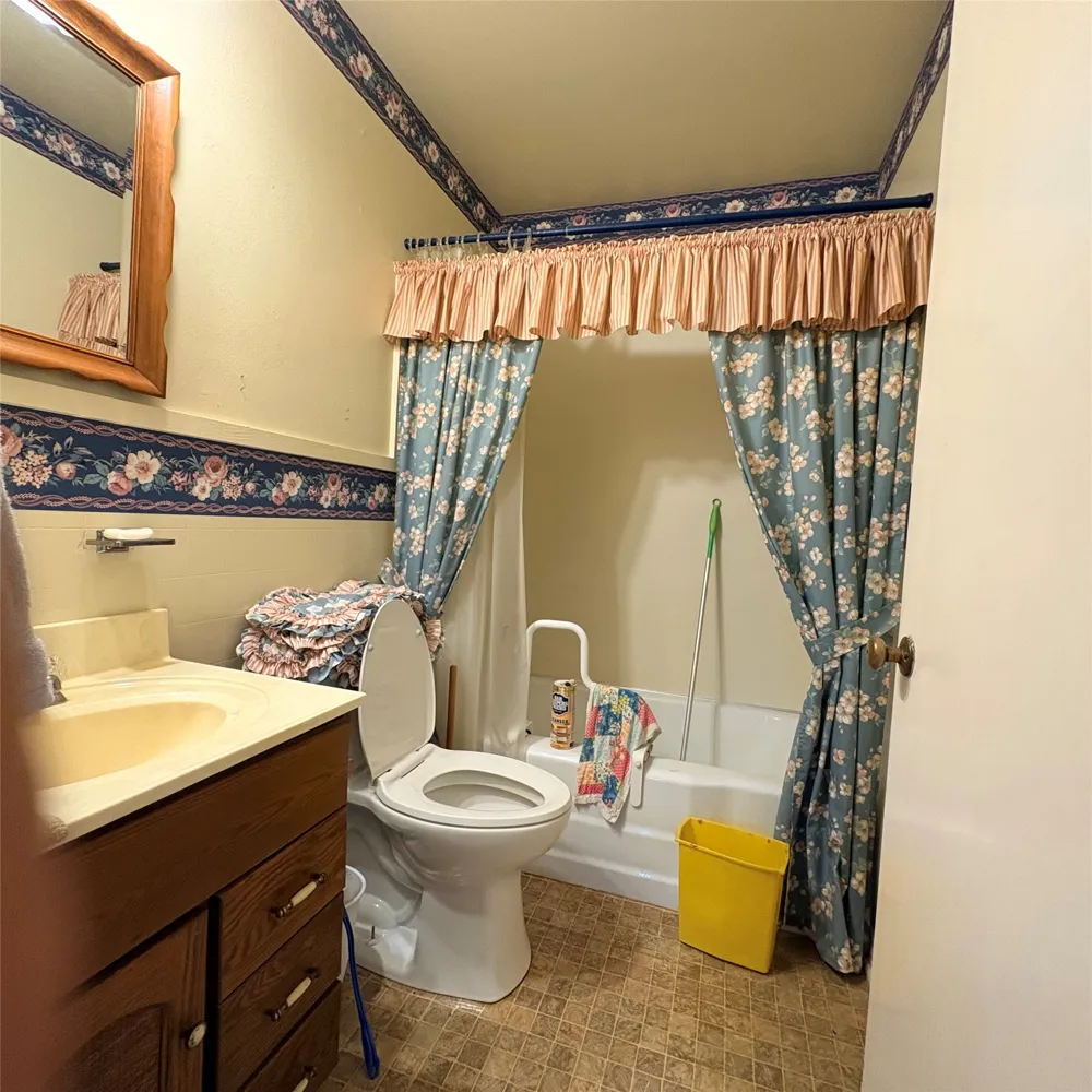 2101 14th Avenue Mineral Wells, TX 76067