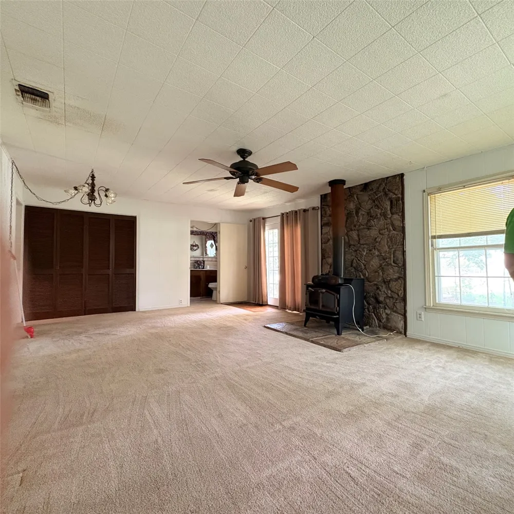 2101 14th Avenue Mineral Wells, TX 76067