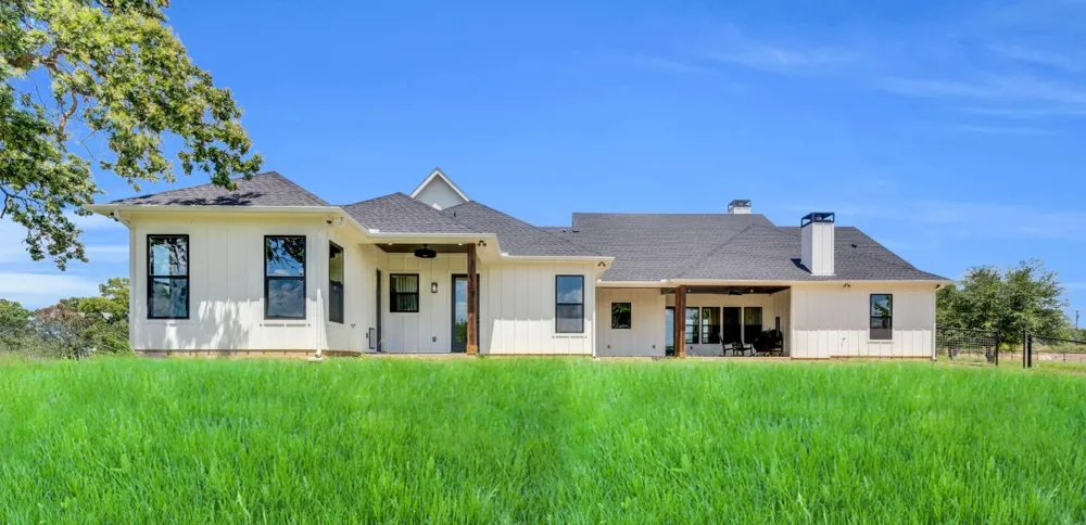 1071 Trumbull Ferris, TX 75125
