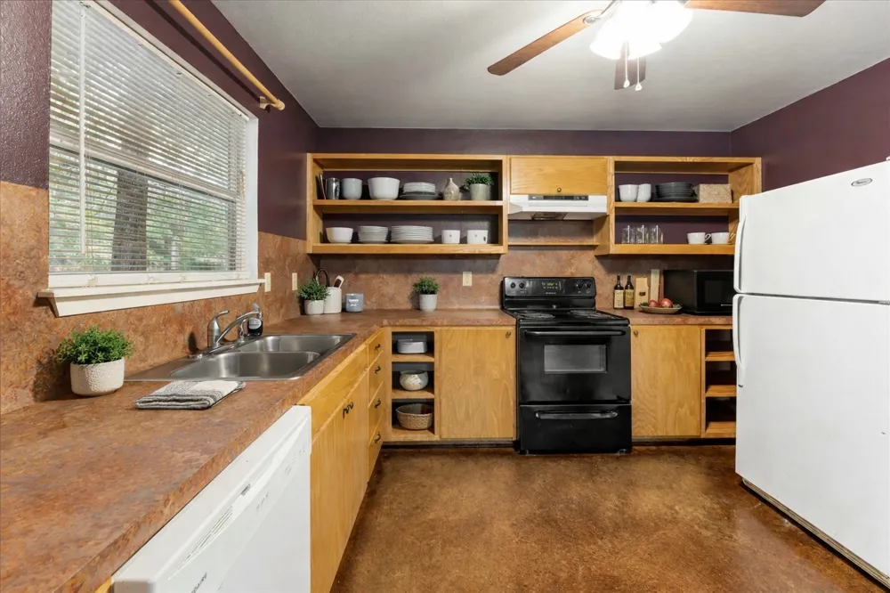 230 Private Road 7422 #230 Hawkins, TX 75765