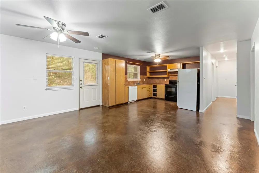 230 Private Road 7422 #230 Hawkins, TX 75765