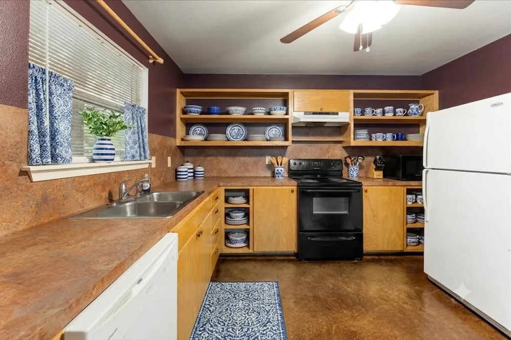 230 Private Road 7422 #230 Hawkins, TX 75765
