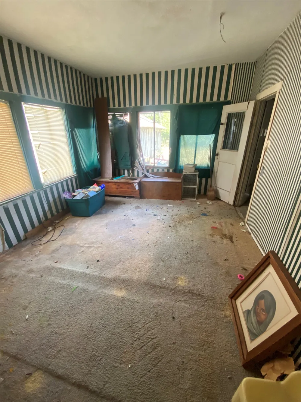 402 S Nueces Street Coleman, TX 76834