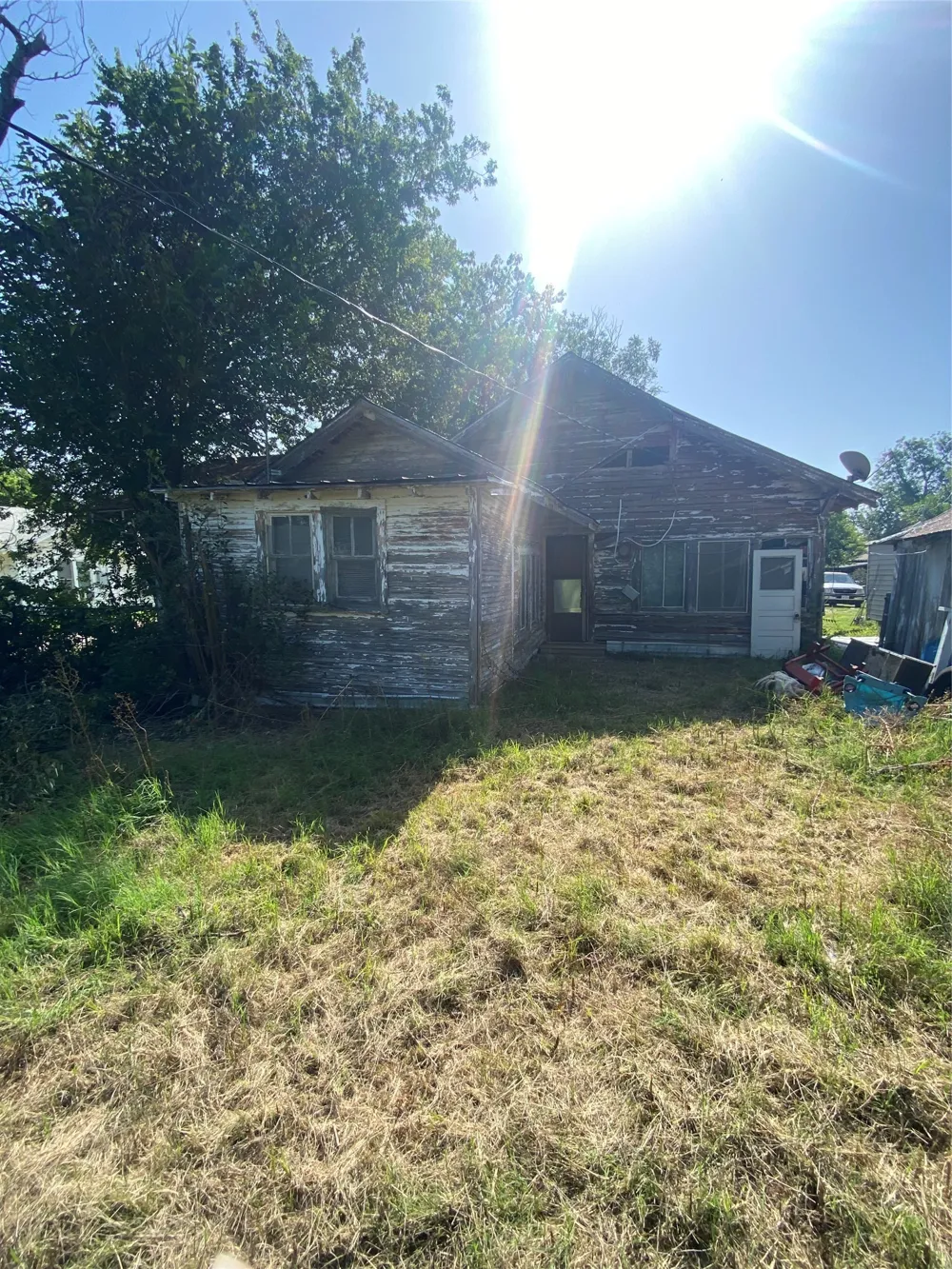 402 S Nueces Street Coleman, TX 76834