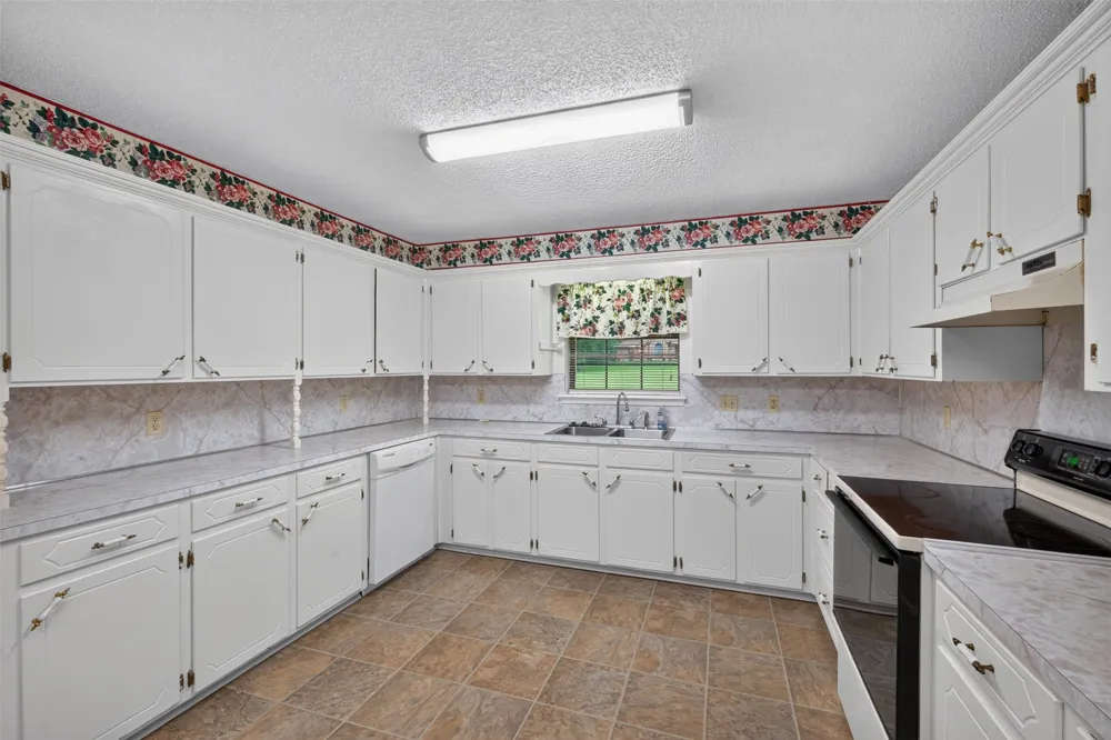 7516 Waterwood Drive Greenwood, LA 71033