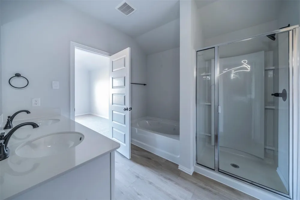 516 Ridgewood Drive Van Alstyne, TX 75495