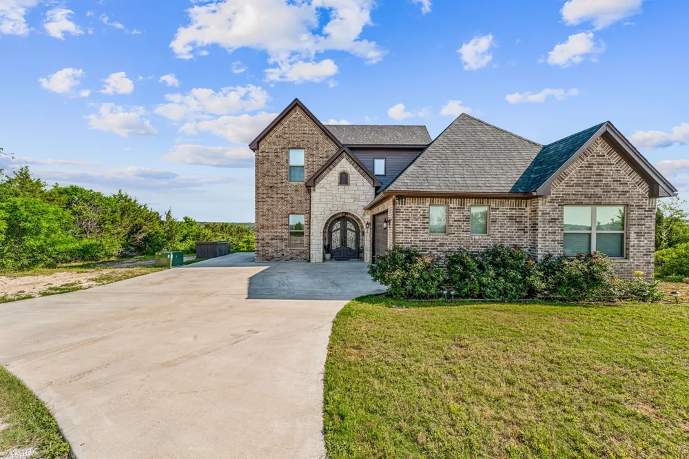 2350 Lakeside Drive Bluff Dale, TX 76433