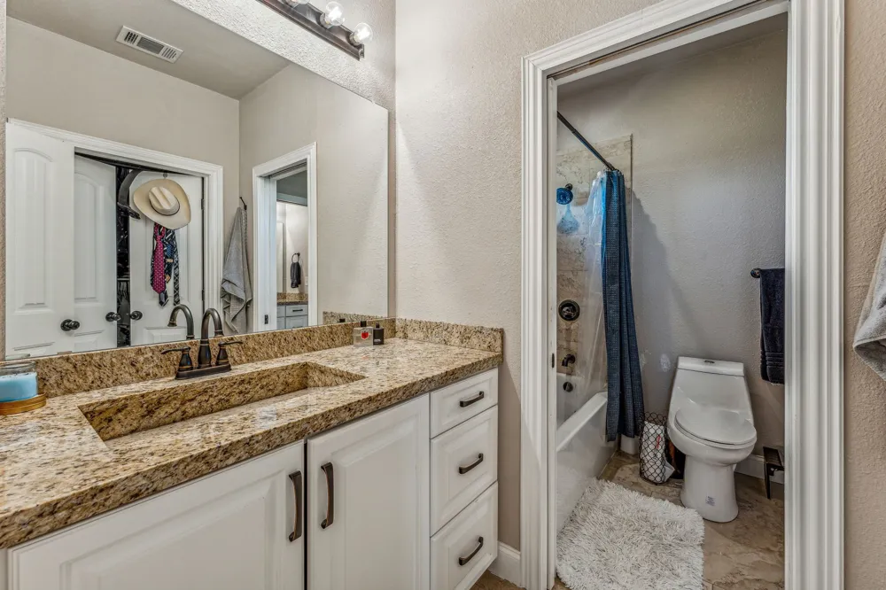 2350 Lakeside Drive Bluff Dale, TX 76433