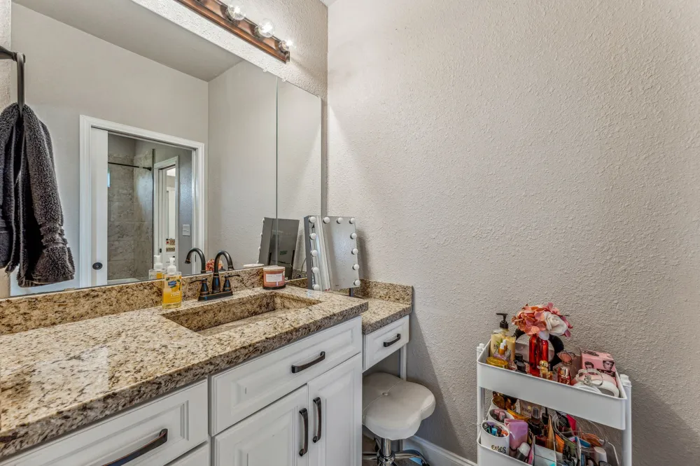 2350 Lakeside Drive Bluff Dale, TX 76433