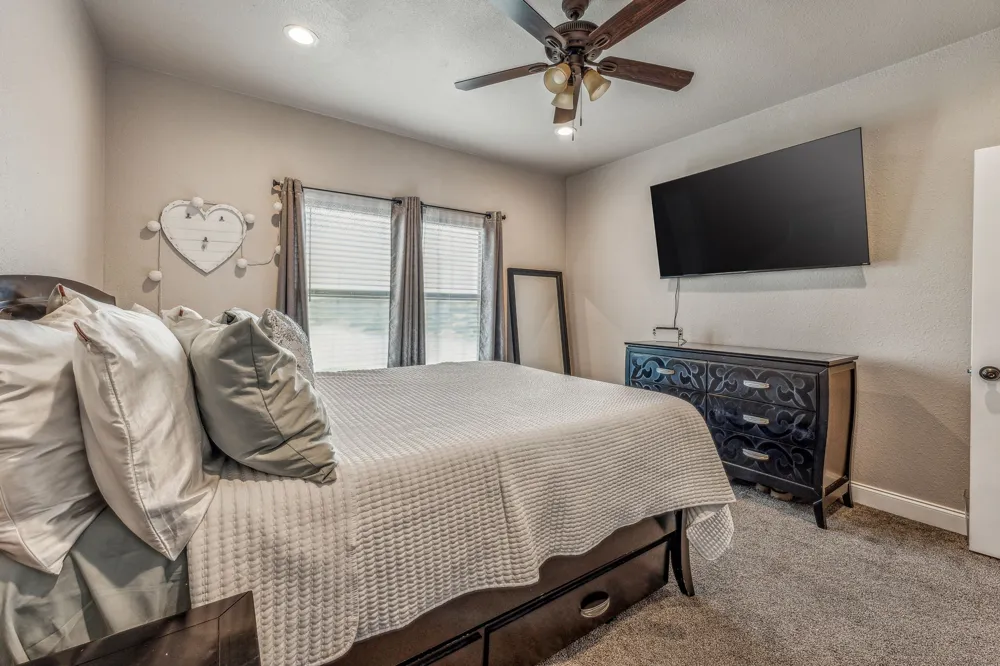 2350 Lakeside Drive Bluff Dale, TX 76433