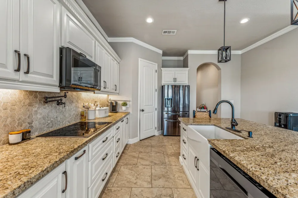 2350 Lakeside Drive Bluff Dale, TX 76433