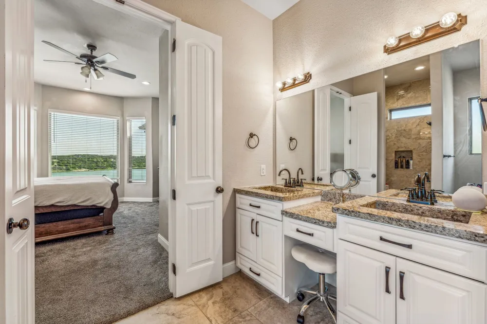 2350 Lakeside Drive Bluff Dale, TX 76433
