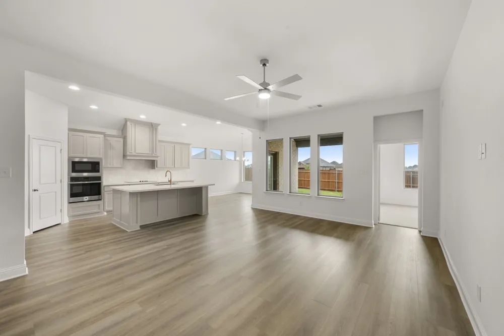 144 Trinity Street Grandview, TX 76050