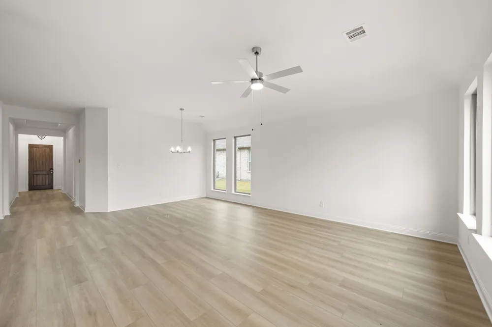 128 Trinity Street Grandview, TX 76050