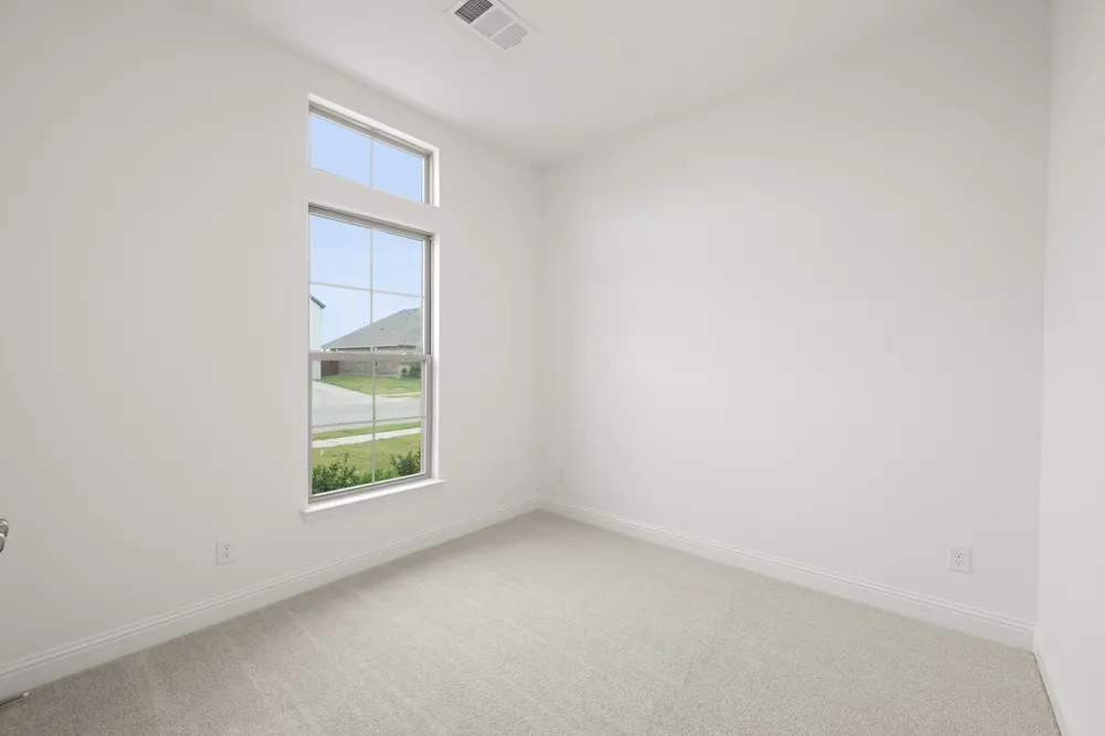 128 Trinity Street Grandview, TX 76050