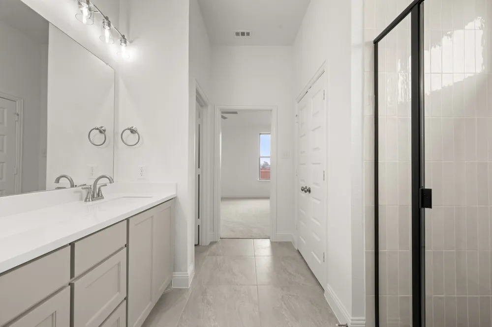 128 Trinity Street Grandview, TX 76050