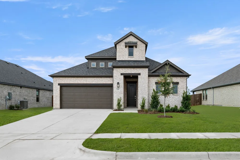 121 Trinity Street Grandview, TX 76050