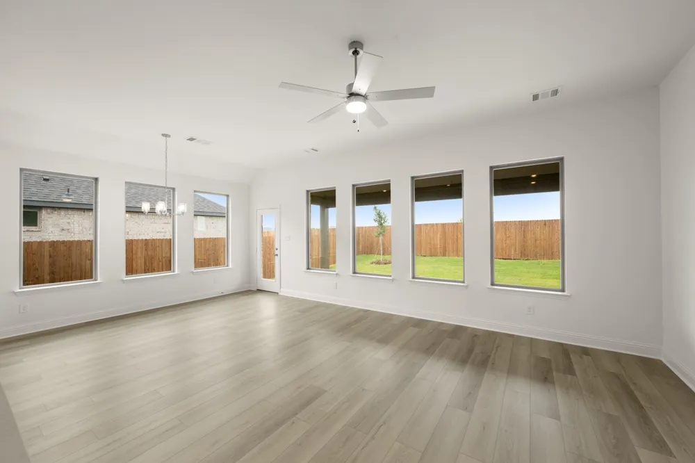 121 Trinity Street Grandview, TX 76050