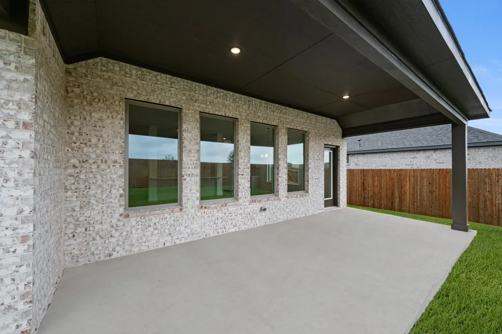121 Trinity Street Grandview, TX 76050