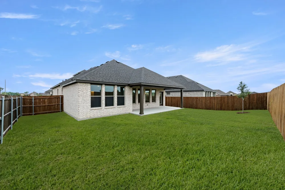 121 Trinity Street Grandview, TX 76050