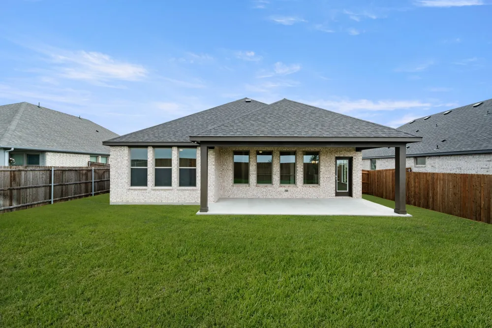 121 Trinity Street Grandview, TX 76050