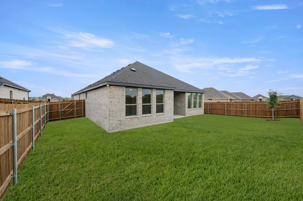 117 Trinity Street Grandview, TX 76050