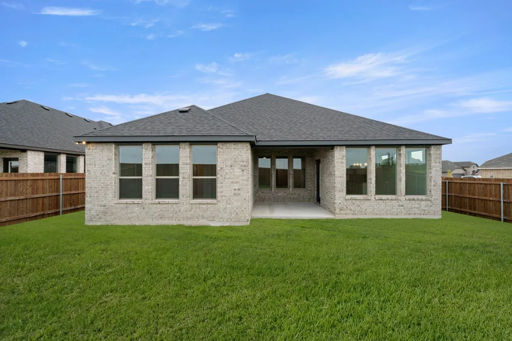 117 Trinity Street Grandview, TX 76050