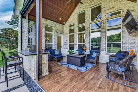 181 Colonial Drive