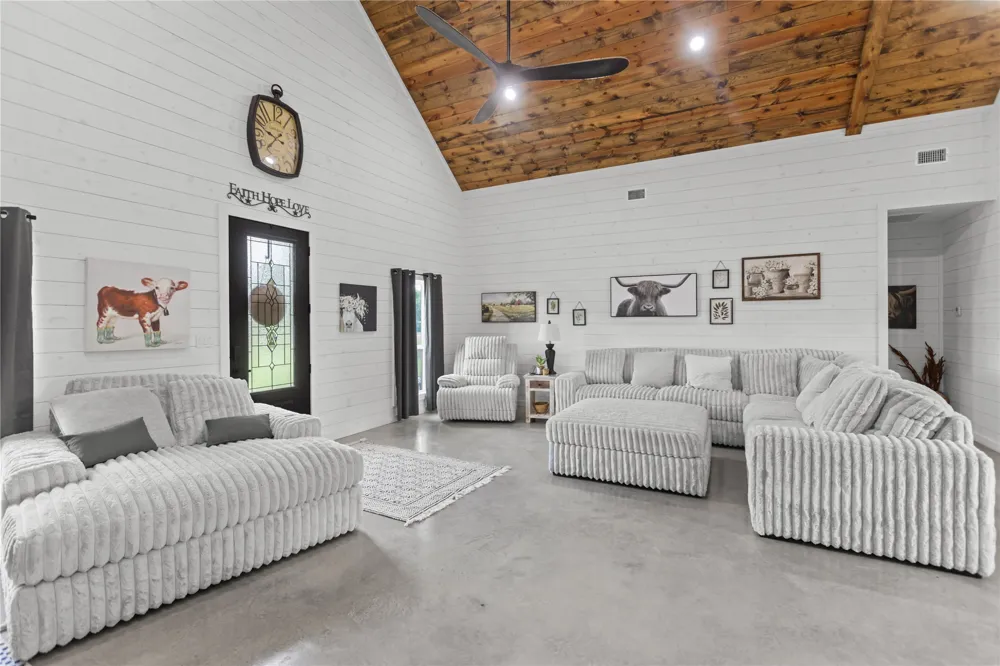 7122 Farm Road 1499 Sumner, TX 75486