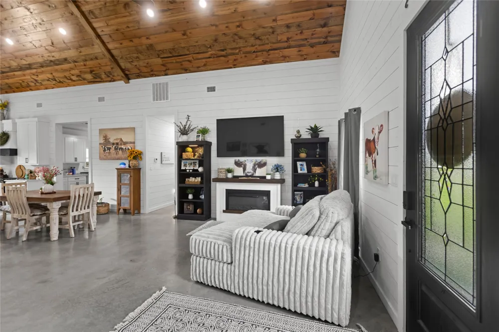 7122 Farm Road 1499 Sumner, TX 75486