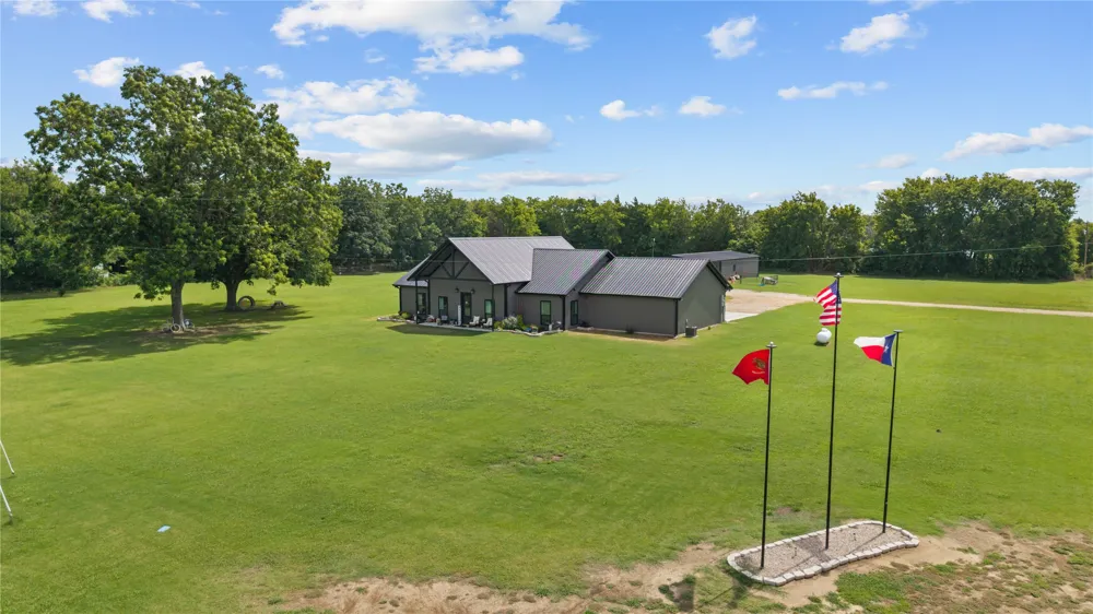 7122 Farm Road 1499 Sumner, TX 75486
