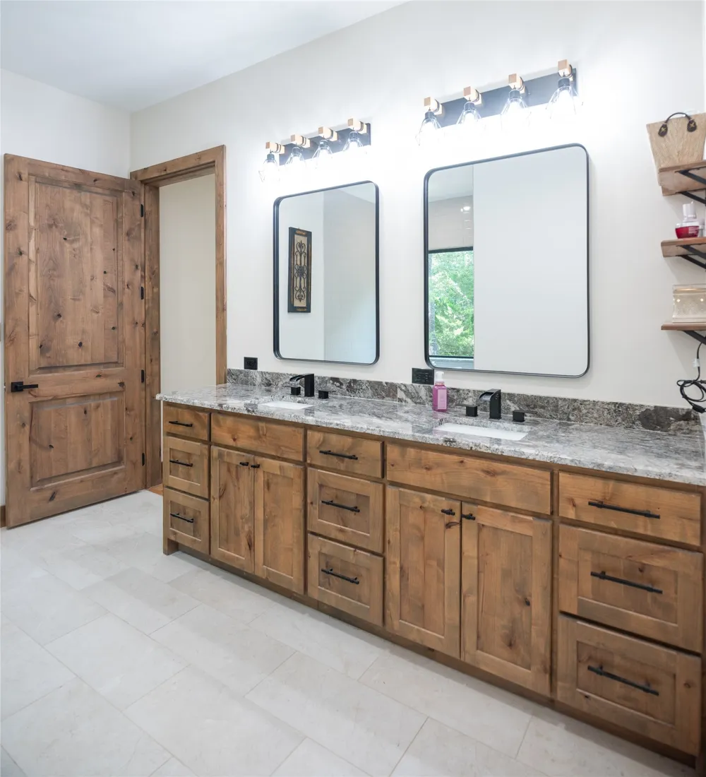 328 Wolf Front Road Van Alstyne, TX 75495