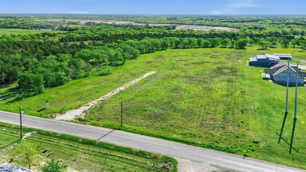 2554 Bennett Road Howe, TX 75459