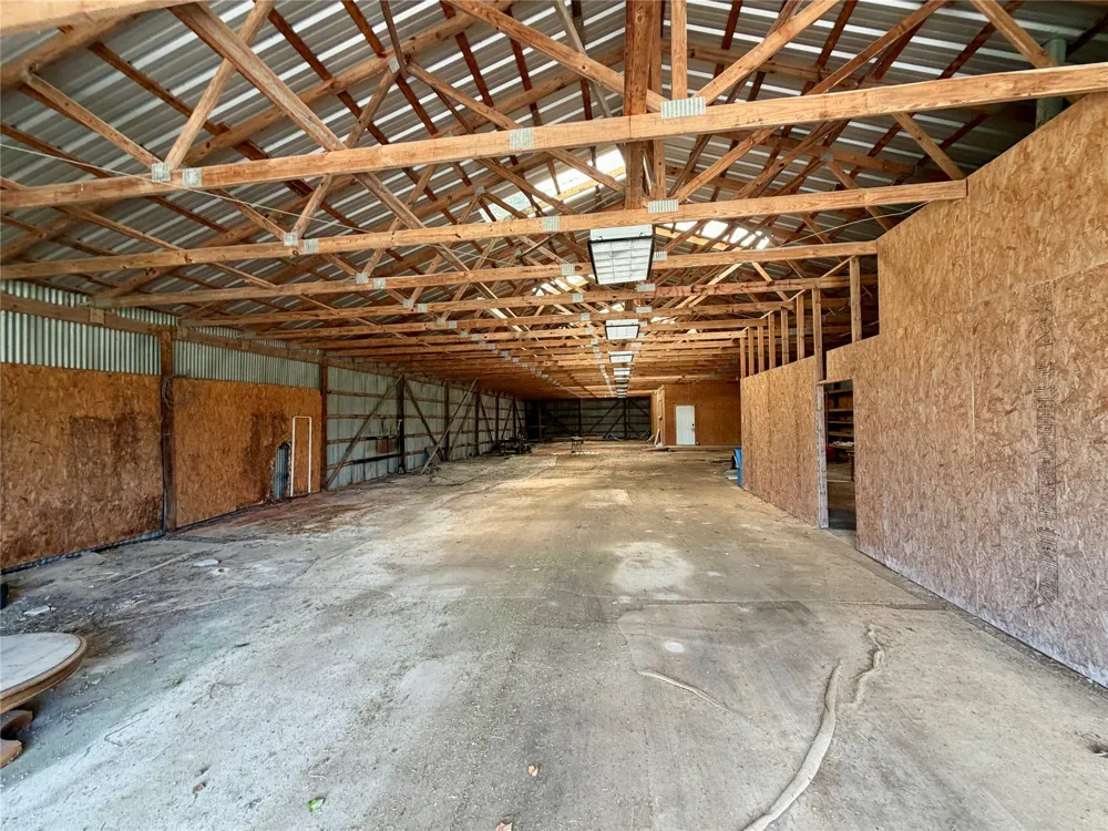 100 E Austin Street Leonard, TX 75452
