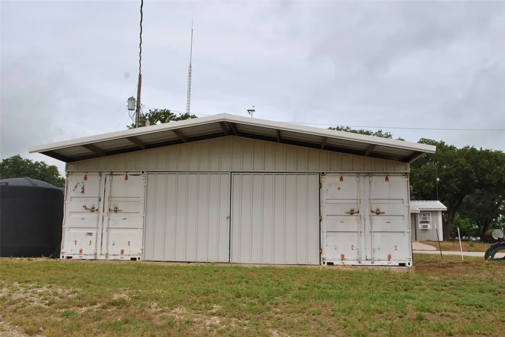 CR 424 Comanche, TX 76442
