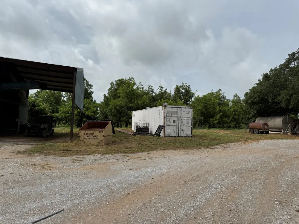 CR 424 Comanche, TX 76442