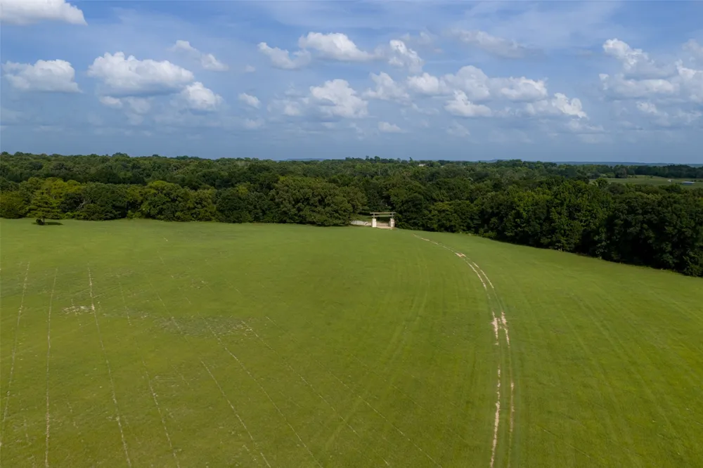 13053 County Road 3806 #3805 Murchison, TX 75778