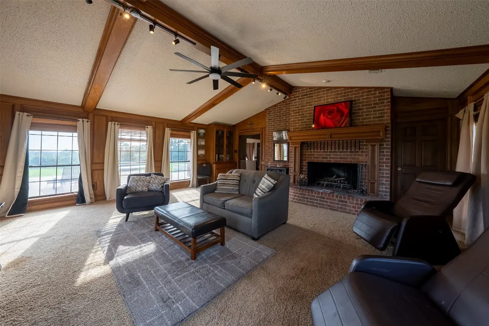 13053 County Road 3806 #3805 Murchison, TX 75778