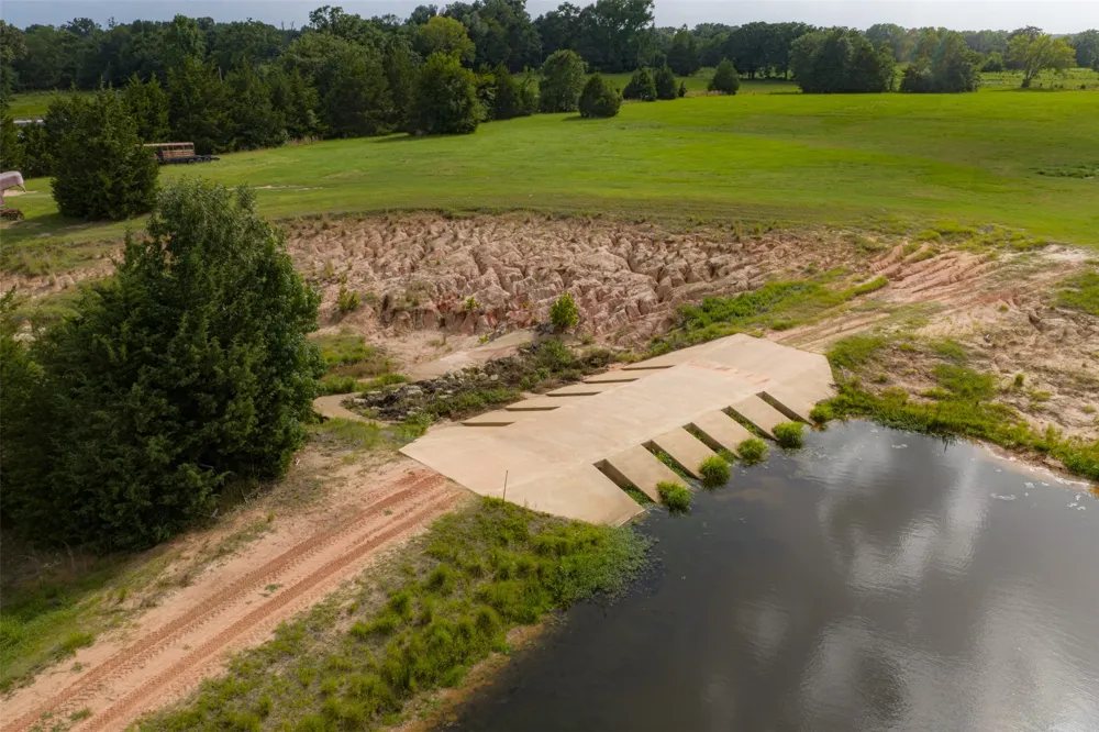 13053 County Road 3806 #3805 Murchison, TX 75778
