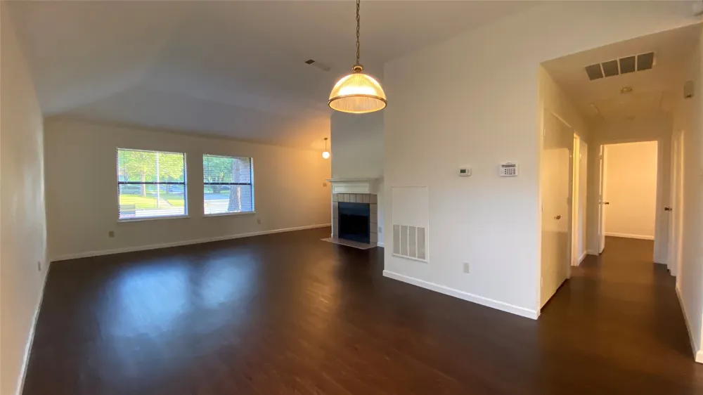 208 E Denton Drive Euless, TX 76039