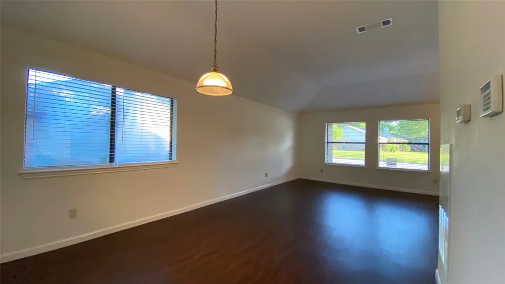 208 E Denton Drive Euless, TX 76039
