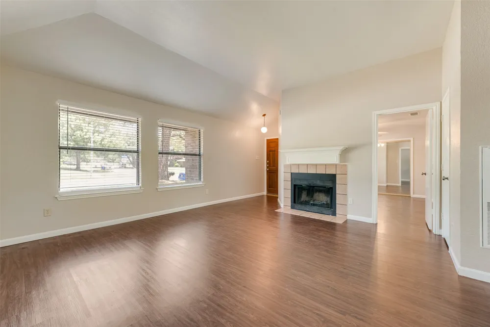 208 E Denton Drive Euless, TX 76039