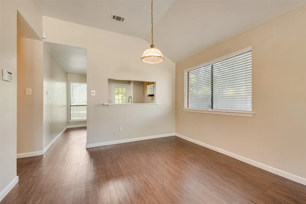 208 E Denton Drive Euless, TX 76039