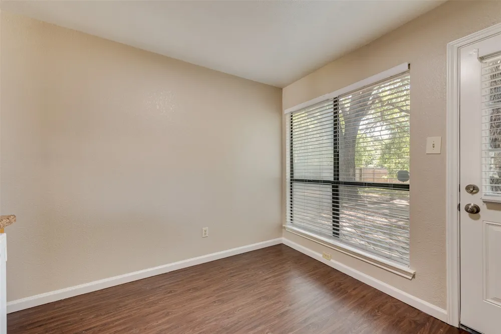 208 E Denton Drive Euless, TX 76039