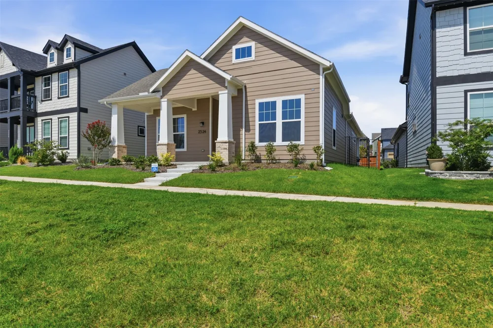 2524 Ballaster Mews Rowlett, TX 75088