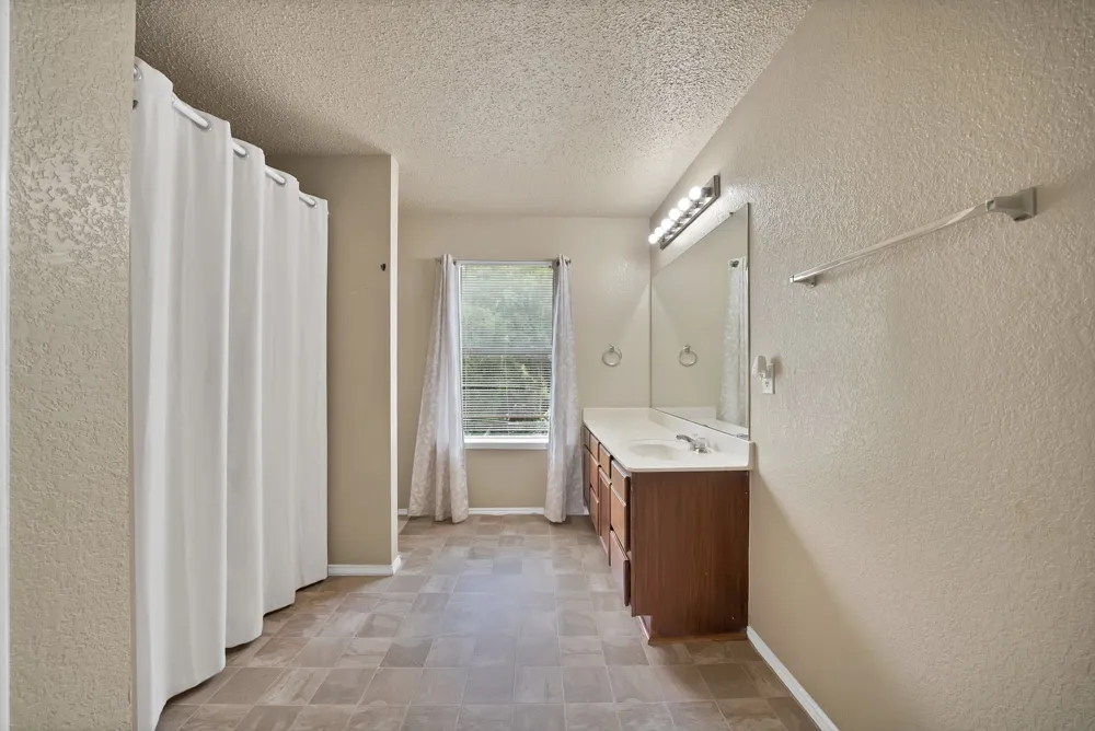 3372 Mojave Drive Dallas, TX 75241