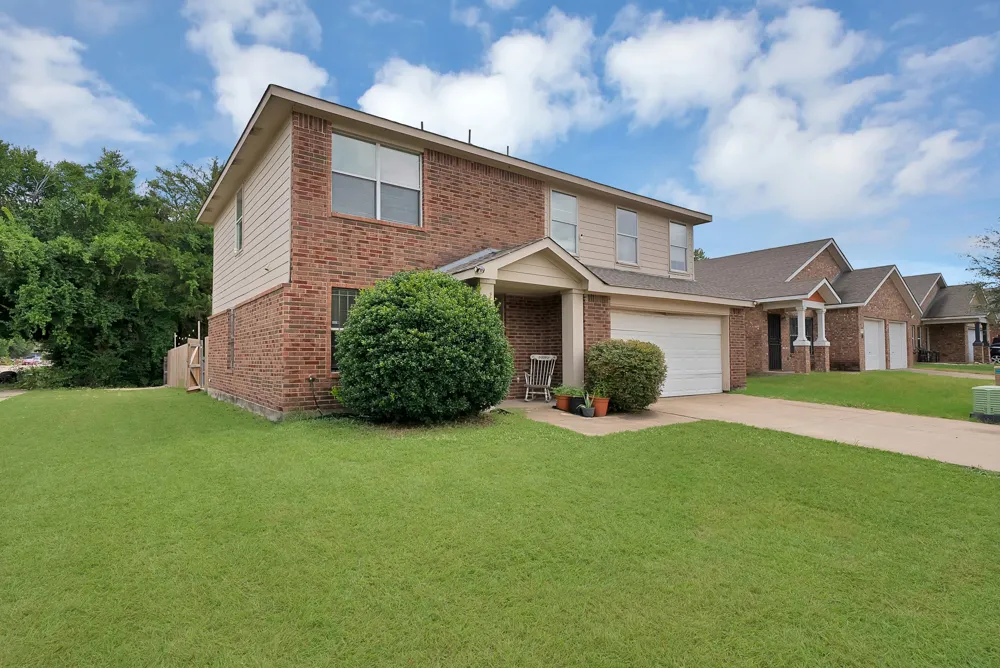 3372 Mojave Drive Dallas, TX 75241