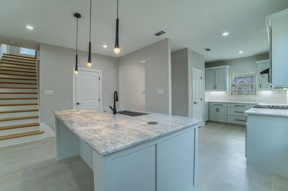8319 Deep Green Drive Dallas, TX 75249